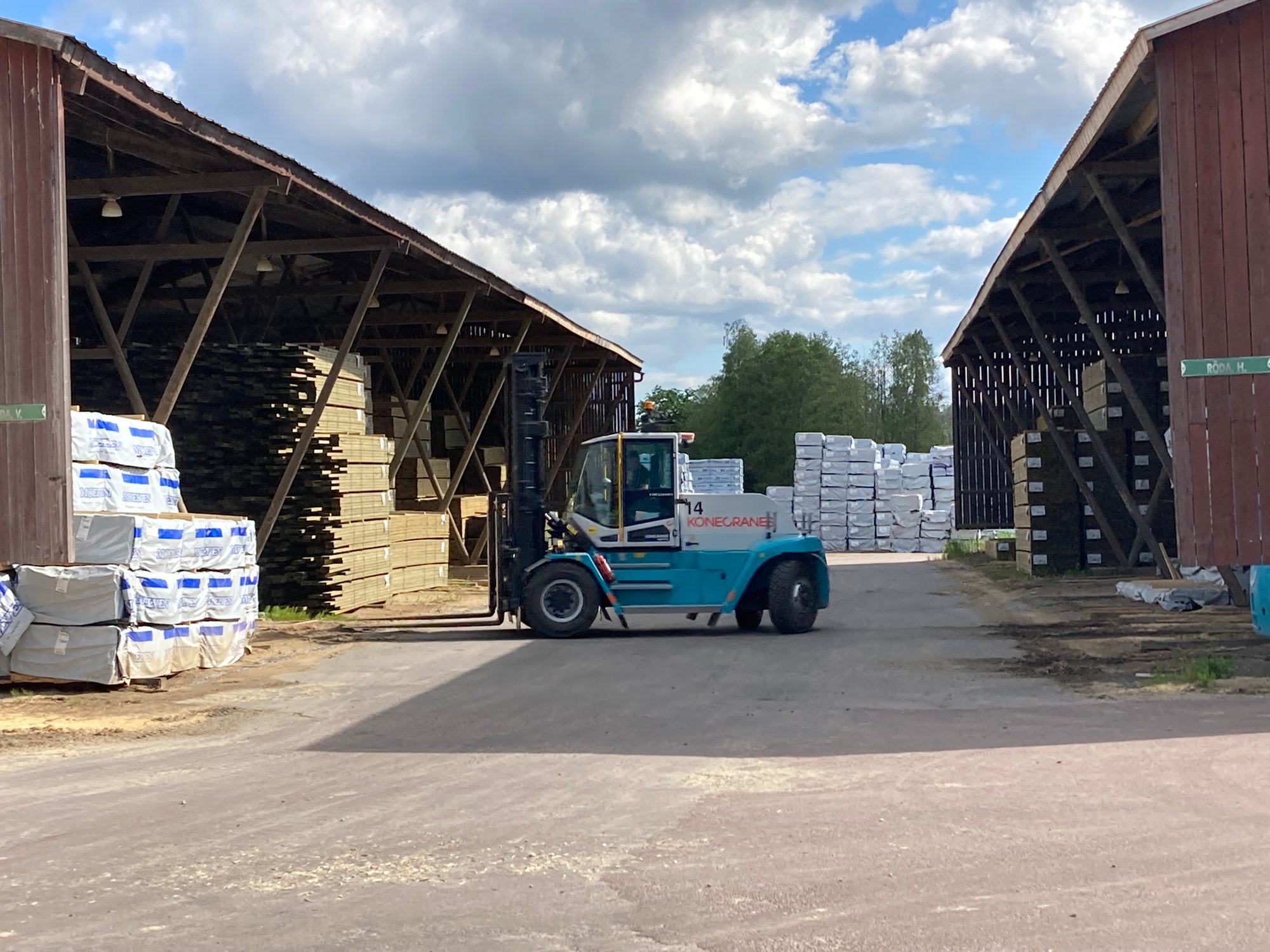Konecranes electric forklift